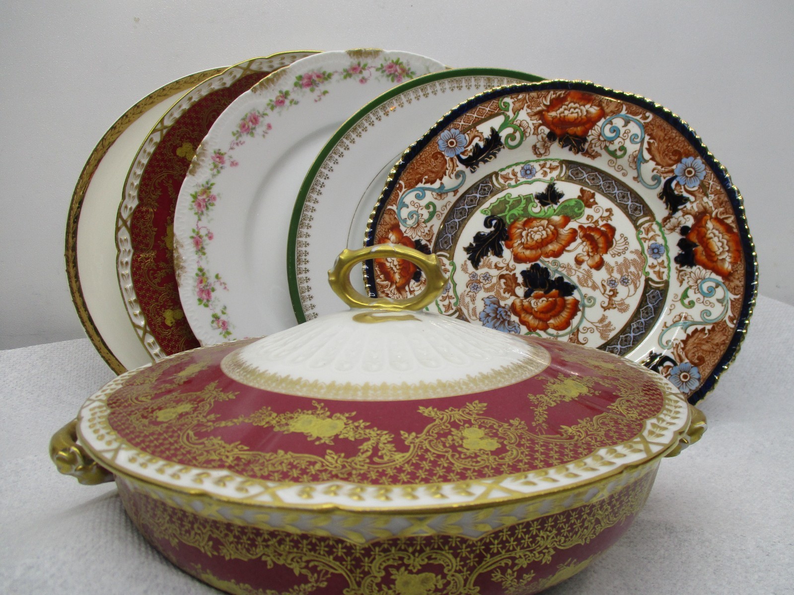Vintage Mismatched China~ Set Of 6 ~ Luncheon/Sm Dinner Plates & Covered Bowl