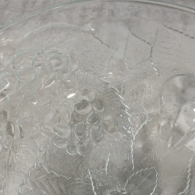 Set Of 5. Pasabahce Pressed Fruit Glass Serving Bowl And Dessert Footed Bowls