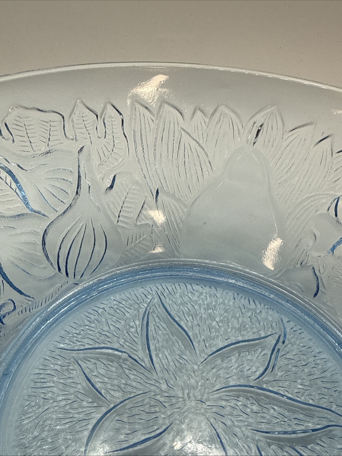 Glass Serving Bowl Ice Blue KIG Indonesia VTG 8.5″ Flower Fruit Apple Pear Grape