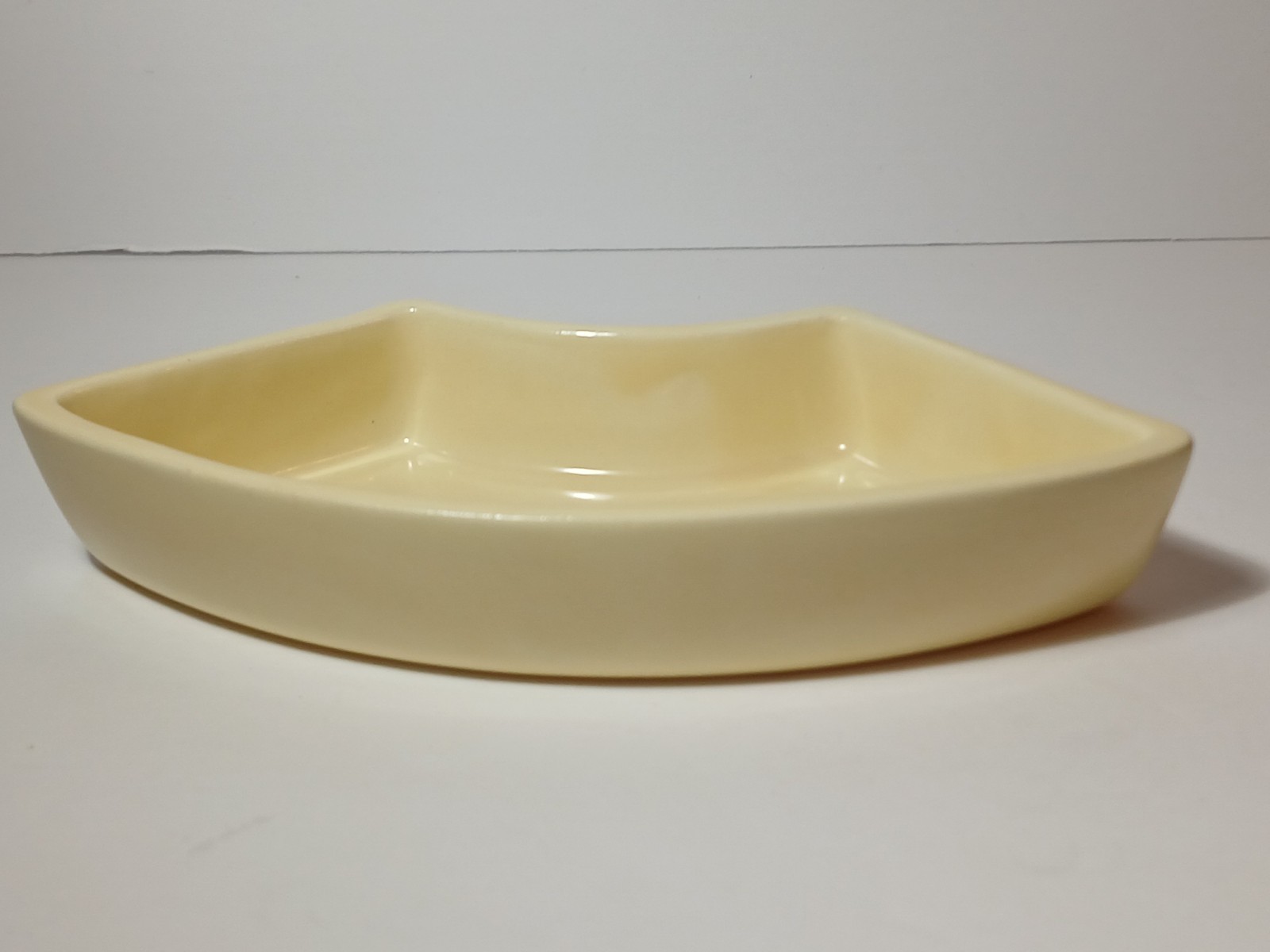 1936 RARE OLD VINTAGE FIESTA RELISH TRAY INSERT VINTAGE IVORY FIESTA FIESTAWARE