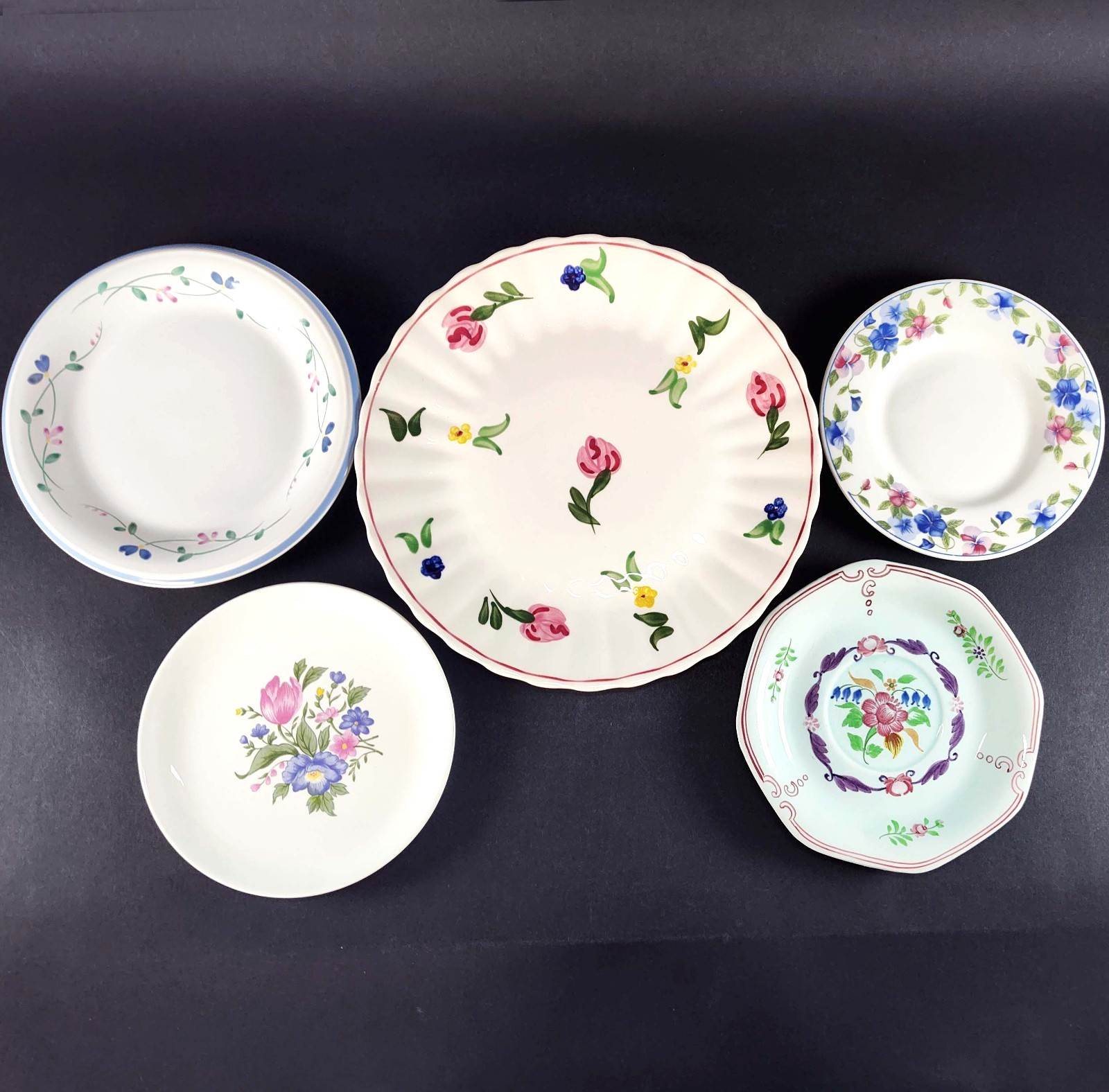 5 Shabby Cottage Vintage Mismatched Decorative Floral Plates Gallery Wall