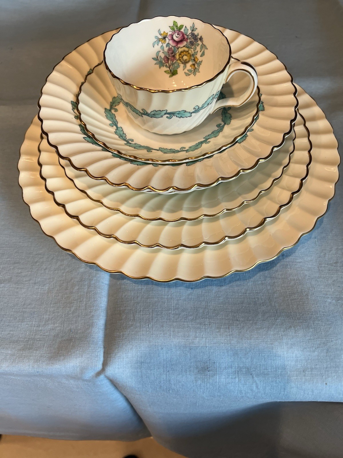 Minton Ardmore Bone China-12 (7 Piece) Place Settings + 15” Platter PICK UP ONLY