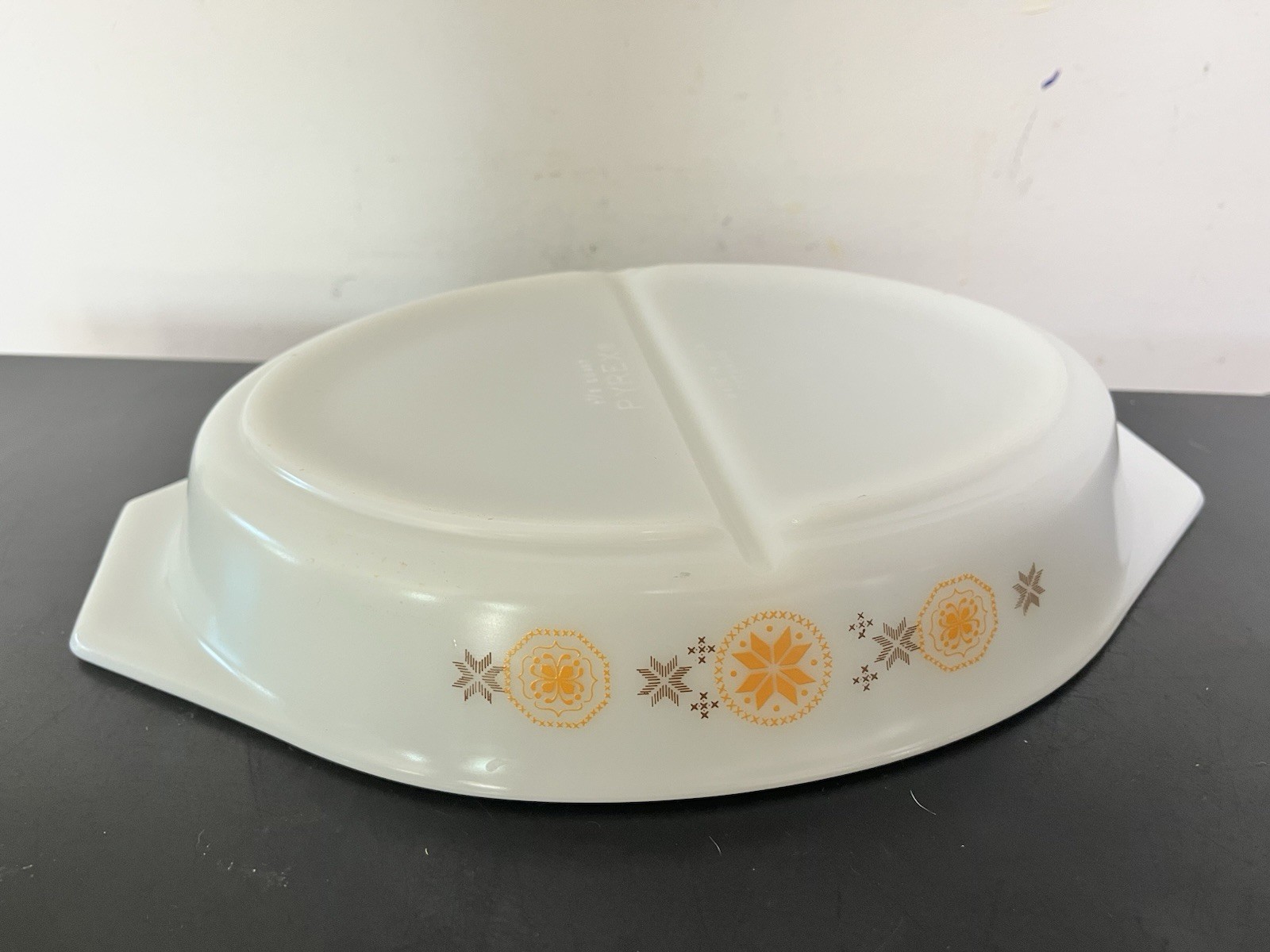 Vintage Pyrex Town & Country 1 1/2 Quart Divided Casserole Dish & Lid Orange