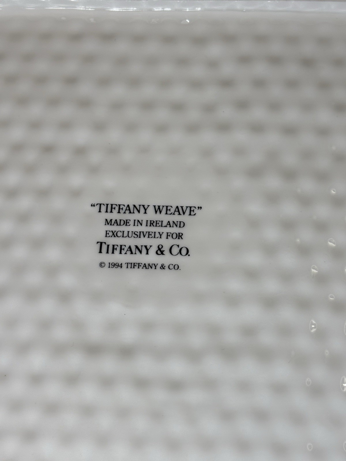 Tiffany & Co. 1994 Weave Collection Irish Bone China 12″ Square Serving Bowl