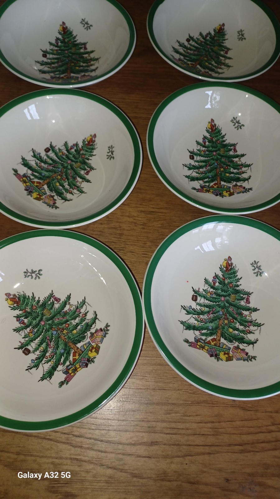 Set Of 4 Spode Christmas Tree 6-1/4″ Holiday Cereal Soup Bowl Made in England