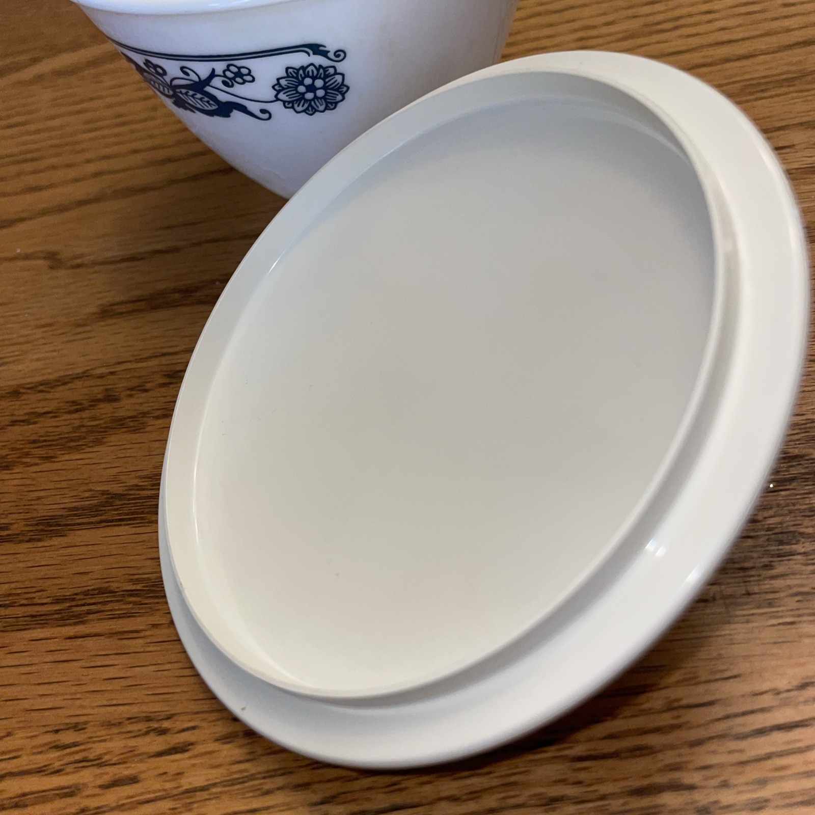 VTG Corelle by Corning Creamer & Sugar w/Lid Old Town Blue Onion 1970’s USA