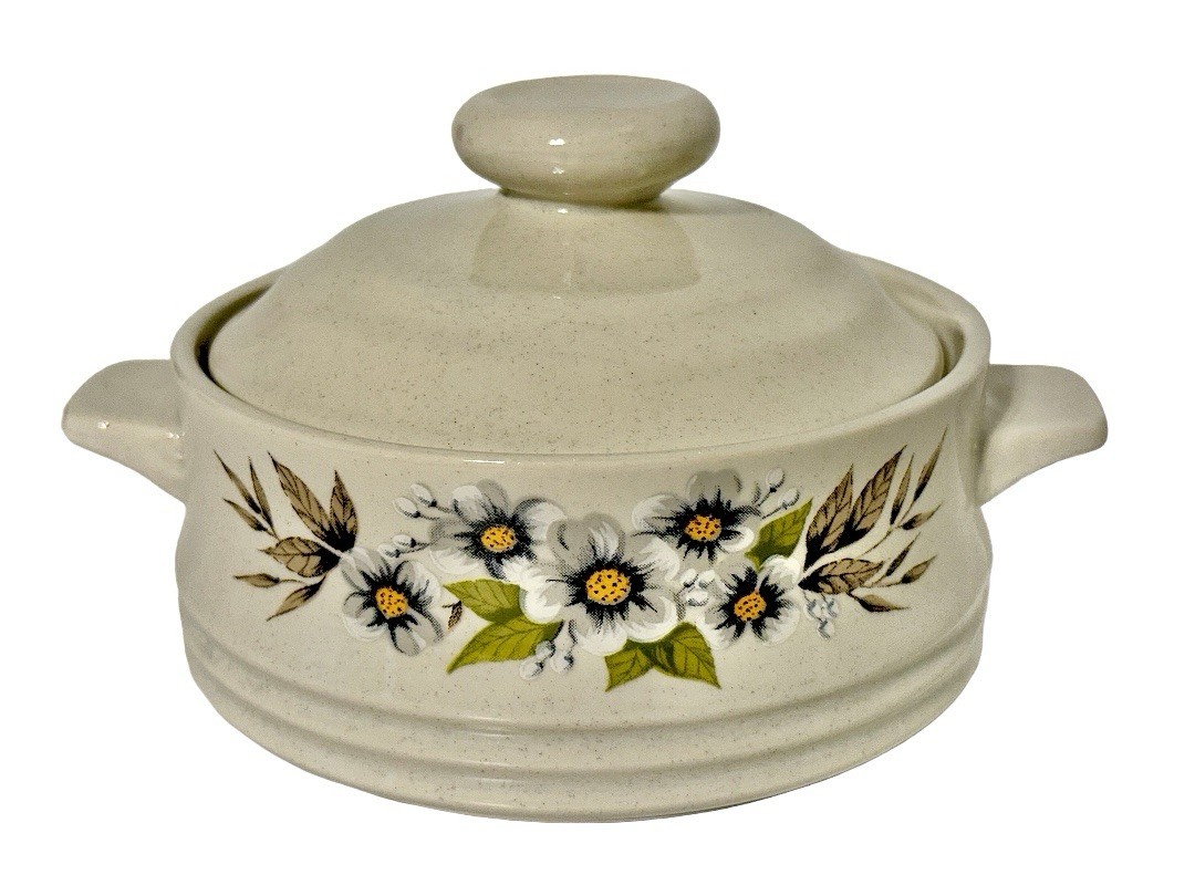 Set of 3 French Country Bakeware Stoneware Individual Covered Casserole Crock