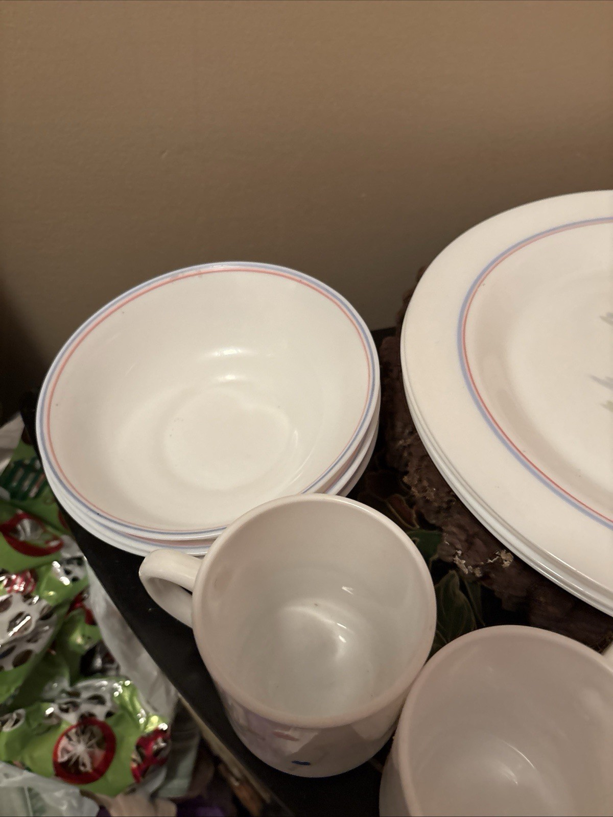 ARCOPAL France PASTORAL Vtg. Milk Glass 4 Salad 4 dinner, 3 soup bowls 4 Mugs