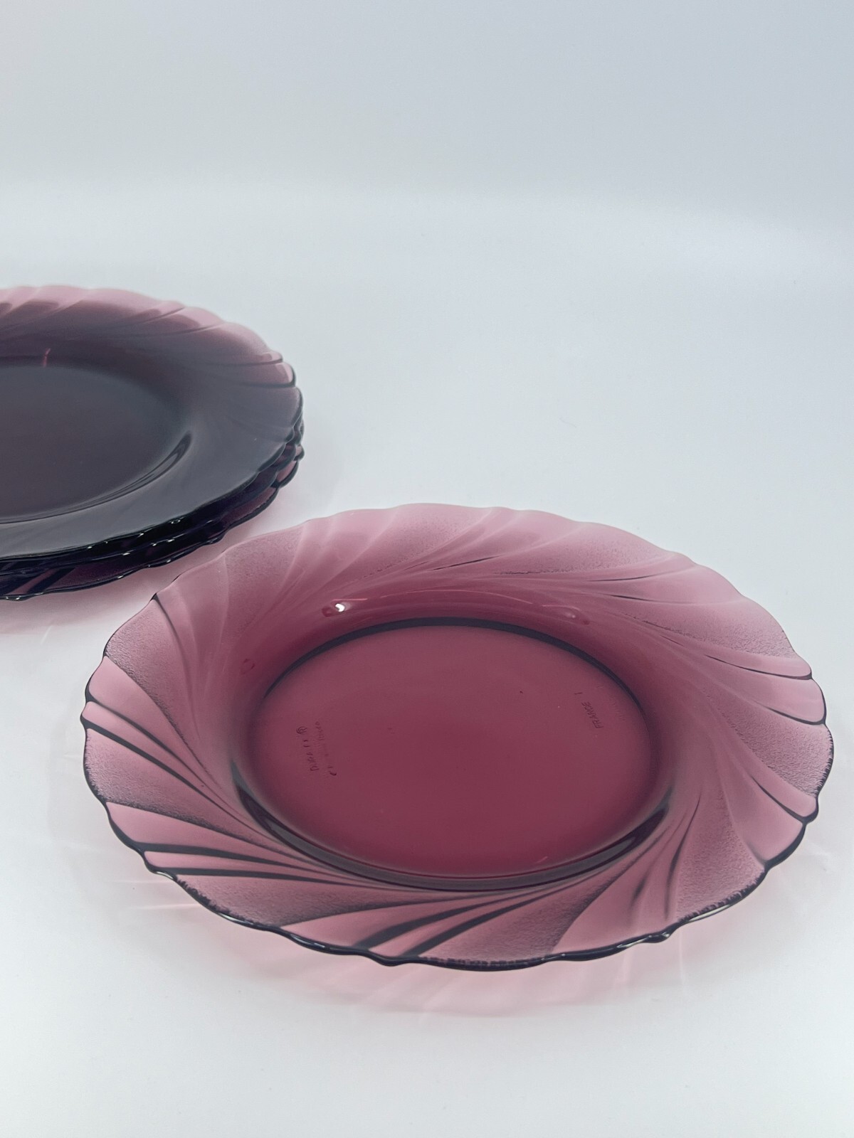 Set of 4 Bormioli Rocco Duralex Amethyst Purple Swirl Dinner Plates France 9″D