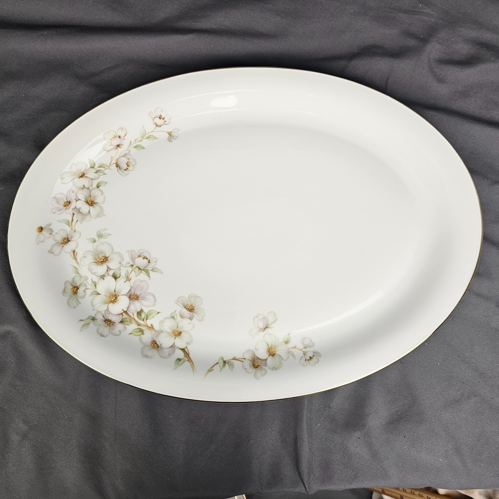 Bavaria Tirschenreuth China “Dogwood” Dinnerware by the piece, Gold Trim 1147