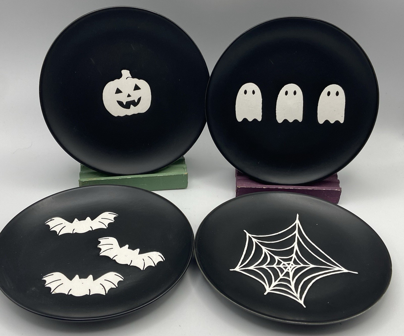 Holiday Home Monster Mash Appetizer Bread & Butter Plates Set of 4 Halloween NEW