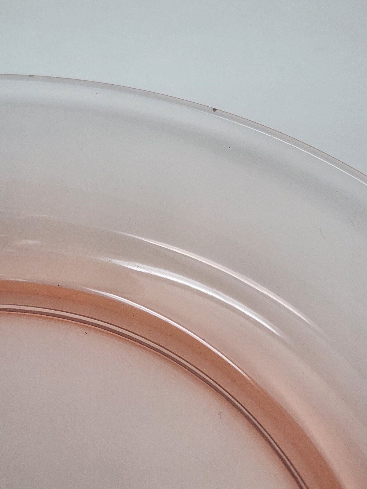 Set Of 8 Pink Depression Glass 7.75″ Round Salad Luncheon Plates