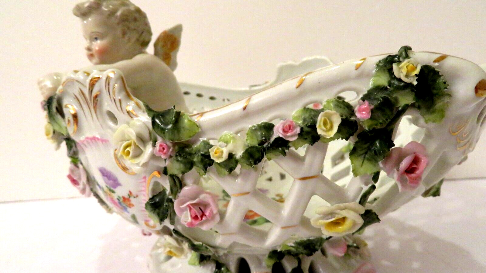 Von Schierholz Antique German Dresden Porcelain 10x10x7 Cherub Bowl Vase Basket