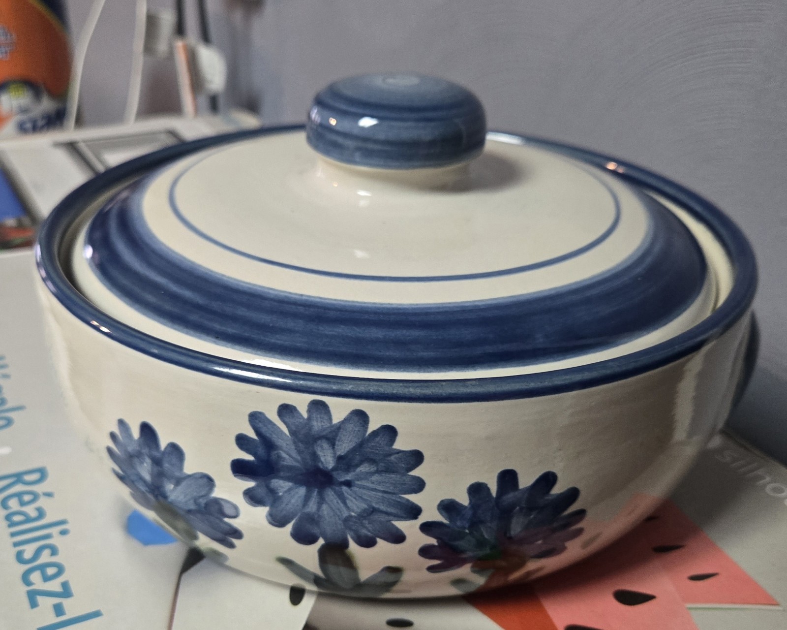 Louisville Stoneware Vintage Cornflower Casserole Baking Dish