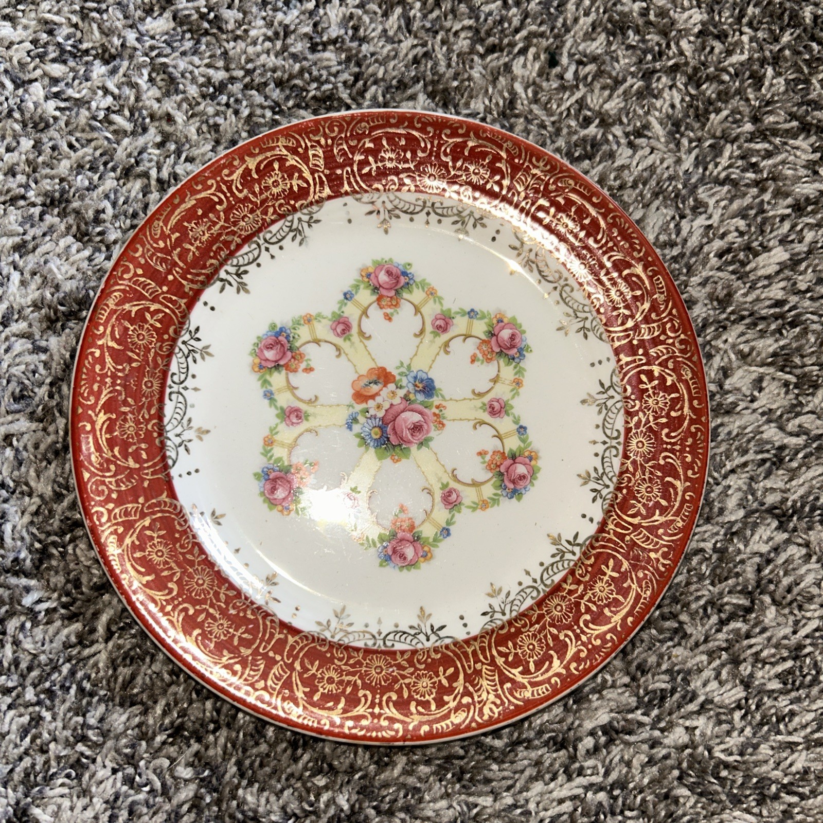 VTG Triumph Sebring Pottery “Royal Fortune Maroon” Plate – 22K Trim