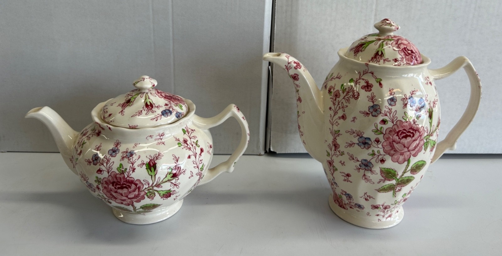 Johnson Bros Rose Chintz 15 Piece Tea & Coffee Set – Made in England