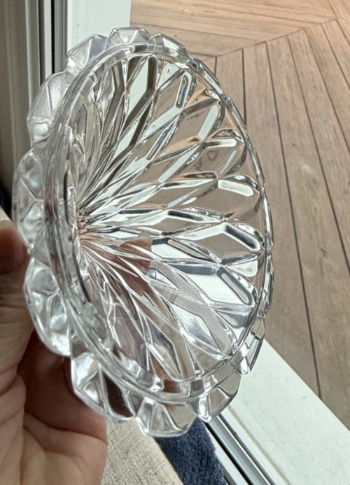 Hershey’s Kiss Clear Glass Trinket/Candy Dish with Lid