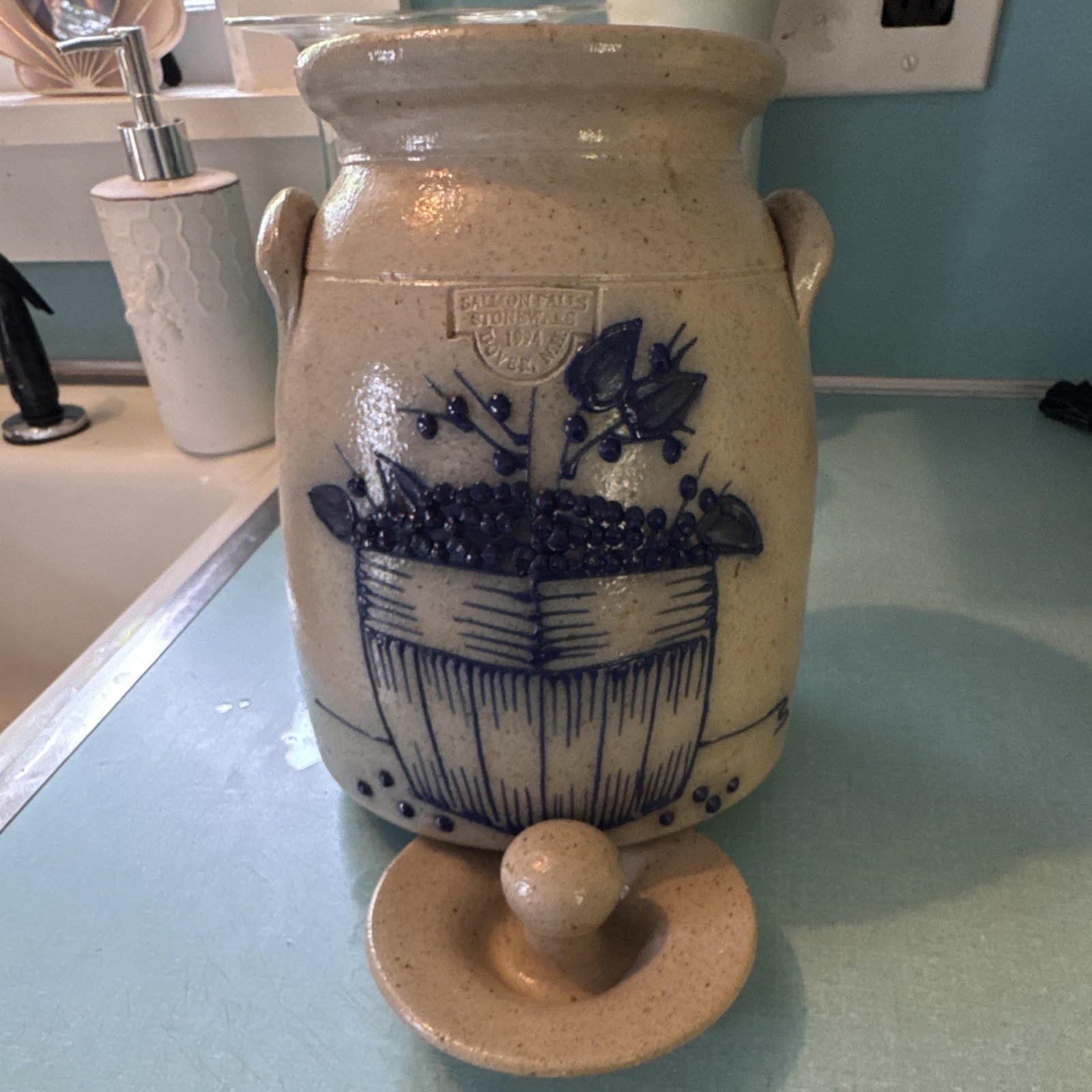 Salmon Falls Stoneware 1994 Blue Basket Berry Stoneware Jar w/ Lid Handles