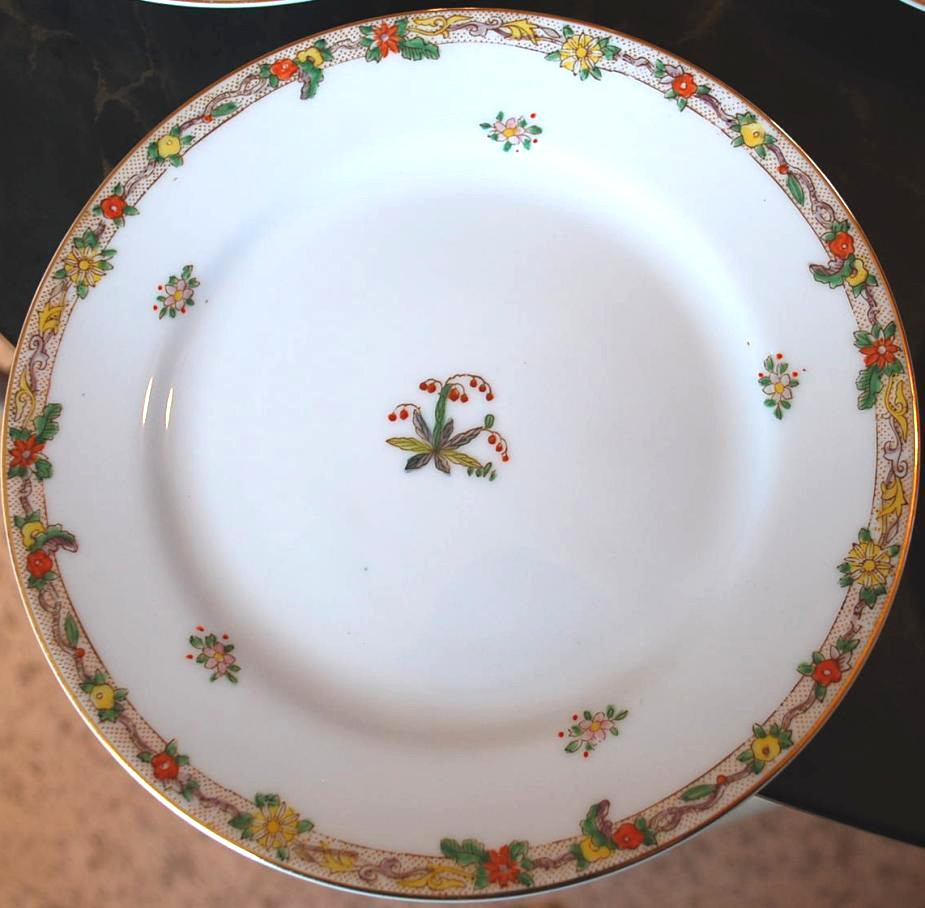 8 Antique NORITAKE M Dessert Plates HAND PAINTED NIPPON NIGHTSHADE BERRIES Gold