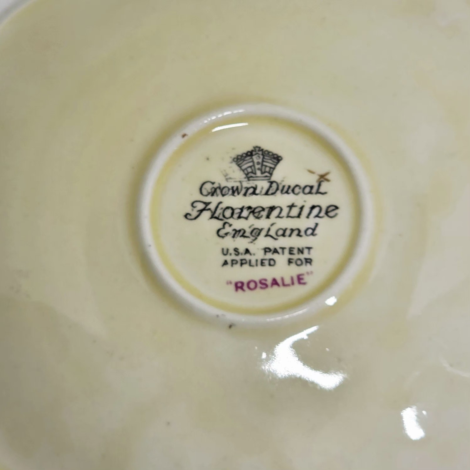 Set Of 4 Crown Ducal Florentine Pattern Demitasse Saucer
