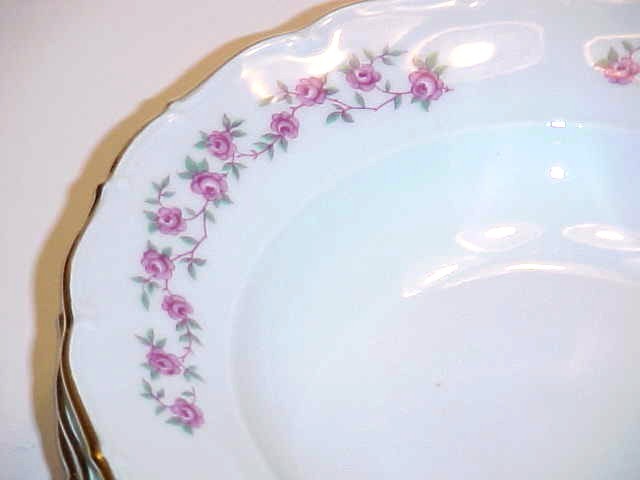 Porcelain Czechoslovakia CZE9 Pattern Pink Rose Garland Rim Soup Bowl Set 4-of