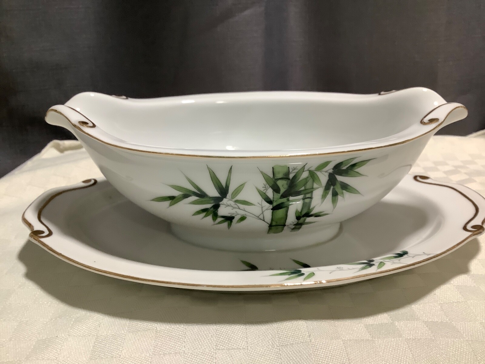 Vintage Fujiyama Hand Painted Yokohama Bamboo Gravy Boat w Attached Underplate