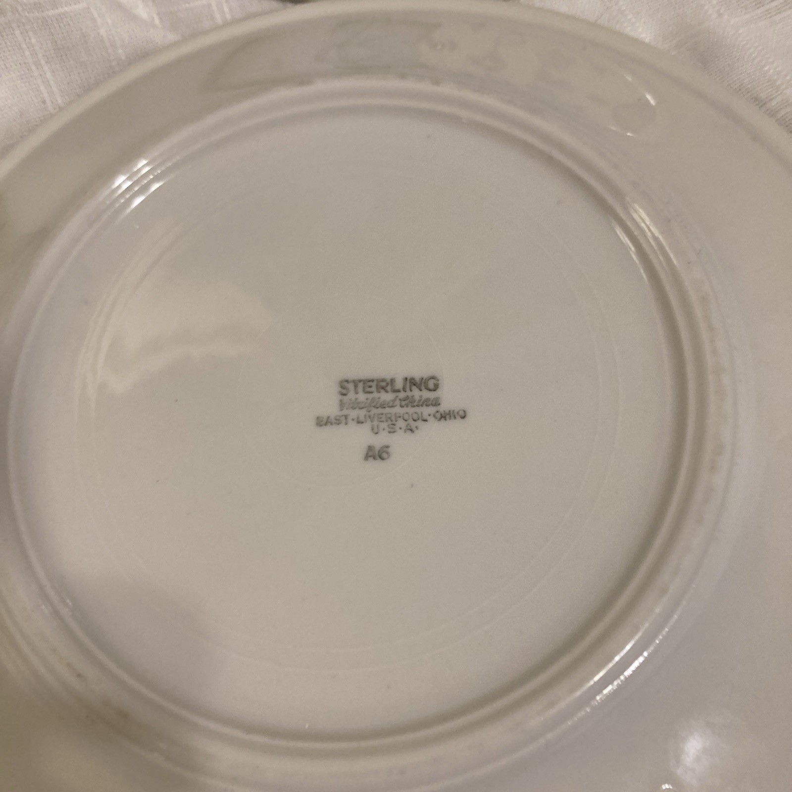 2 Vintage Sterling Restaurant Ware Vitrified China E Liverpool OH Plates 7.75 In