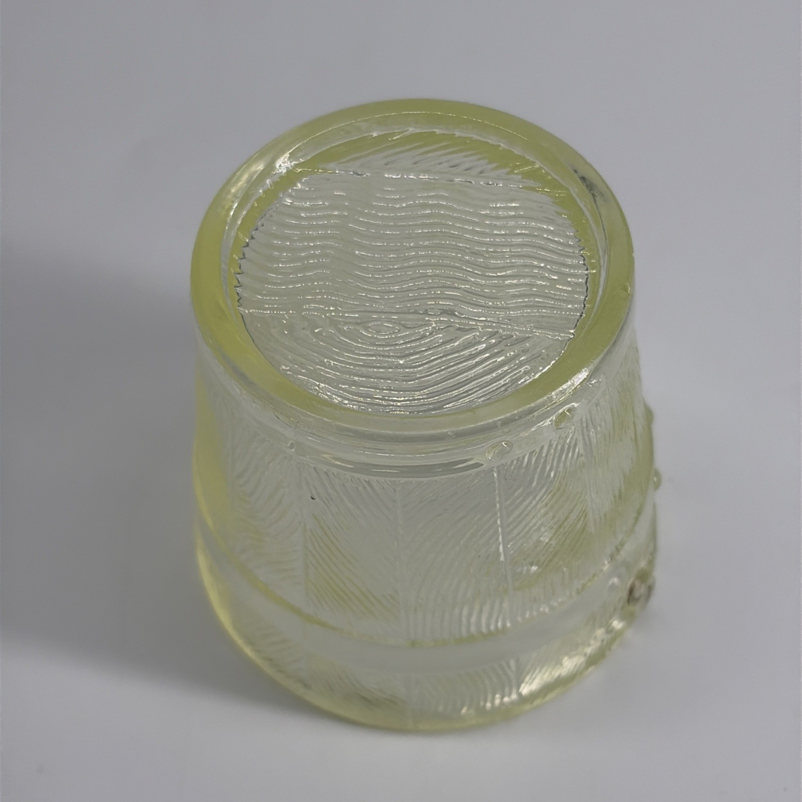 Bryce Bros Old Oaken Bucket Toothpick Holder 2″ Vaseline Uranium UV Glow EAPG