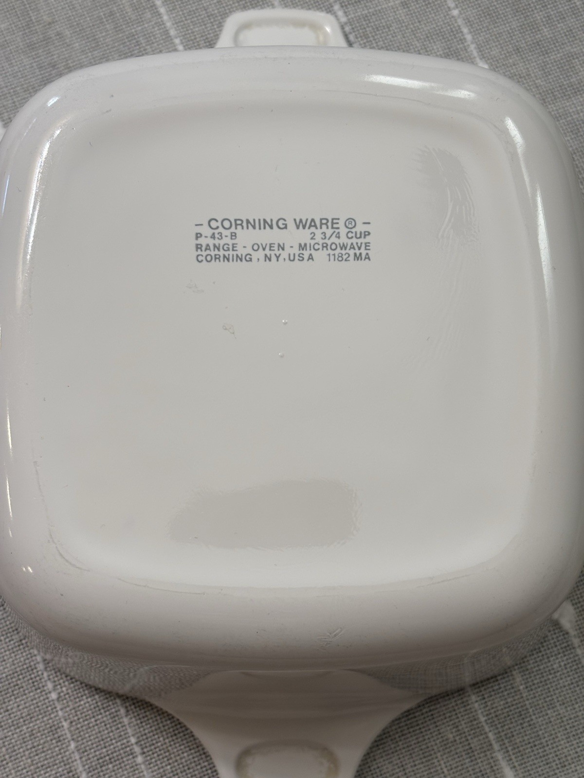 Corning Ware Spice Of Life 2 3/4 Cup Casserole Dish with Snap Microwave Lid P43B