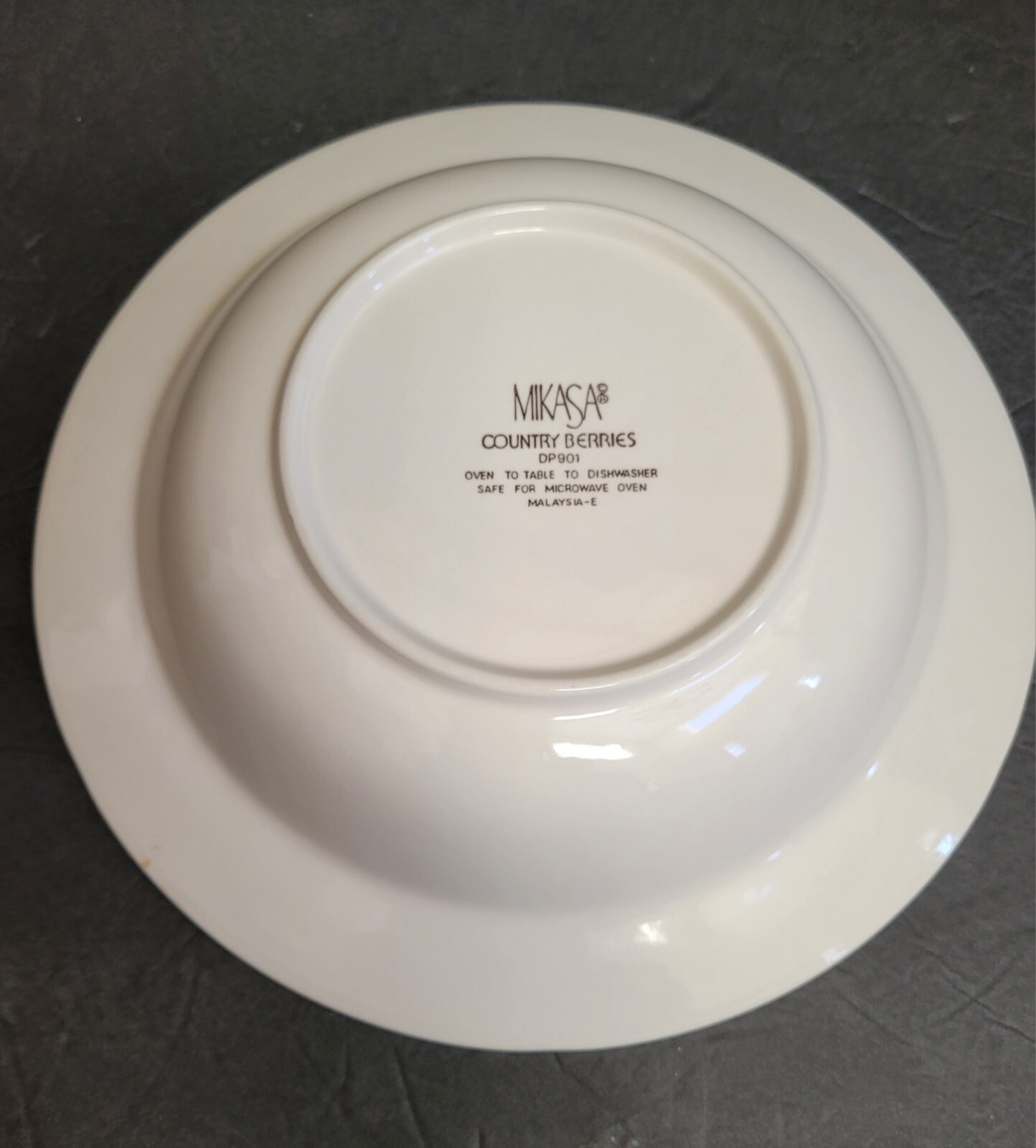 Mikasa Country Berries 10 1/2″ Serving Bowl & 12 1/2″ Chop Plate UNUSED