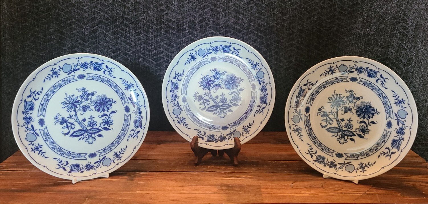 3 Graf Von Henneberg “Blue Onion” Salad Plates Echt Kobalt Germany EUC 7.5 inch