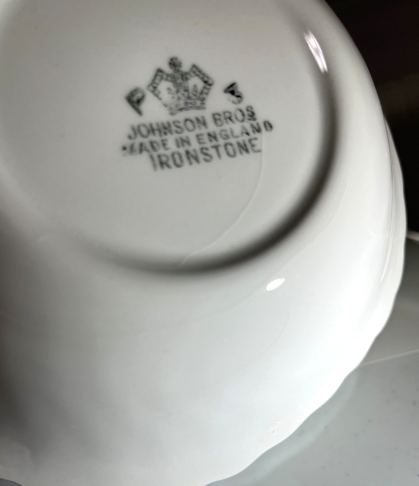 Johnson Bros White Swirl Ironstone 6.25″ Square Bowls Made in England, SET/3