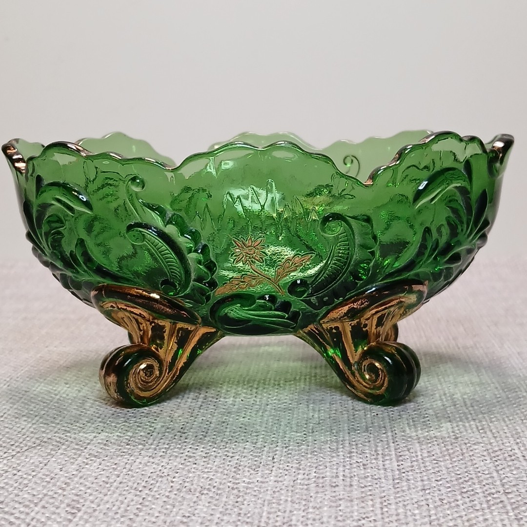 Antique Northwood EAPG Louis XV Emerald Green with Gold Gild Berry Bowl