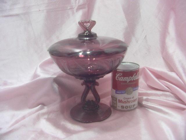 VINTAGE AMETHYST PURPLE GLASS COMPOTE BOWL FOOTED w/ SCALLOPED COVER