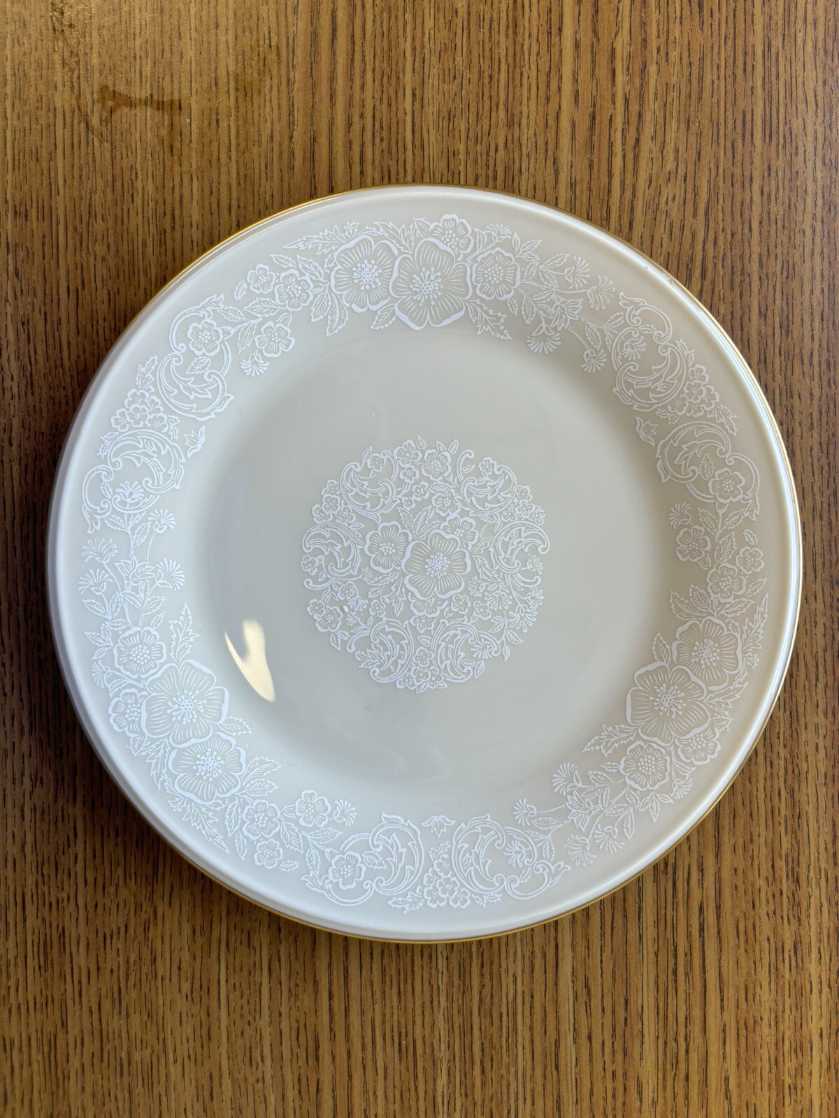 Lenox Moonspun Special 5 Piece Place Setting Ivory White Ghost Flowers Gold Rim