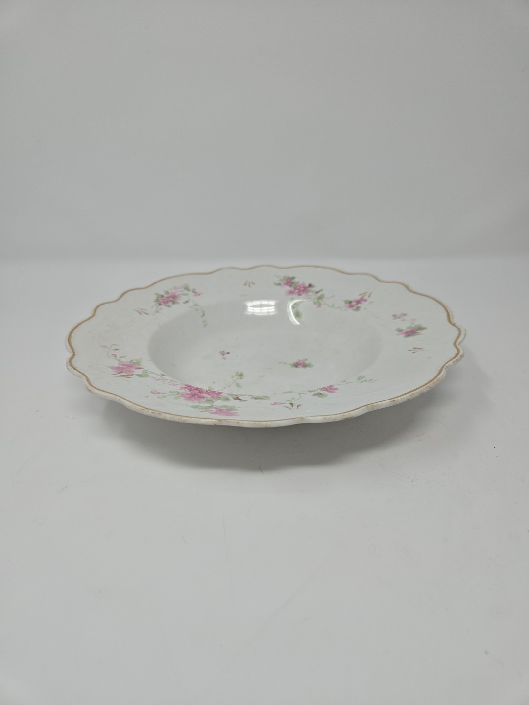 Antique W.H. GRINDLEY Cyril Pink Floral Scalloped Embossed Edge Bowl 8.5″ 1899