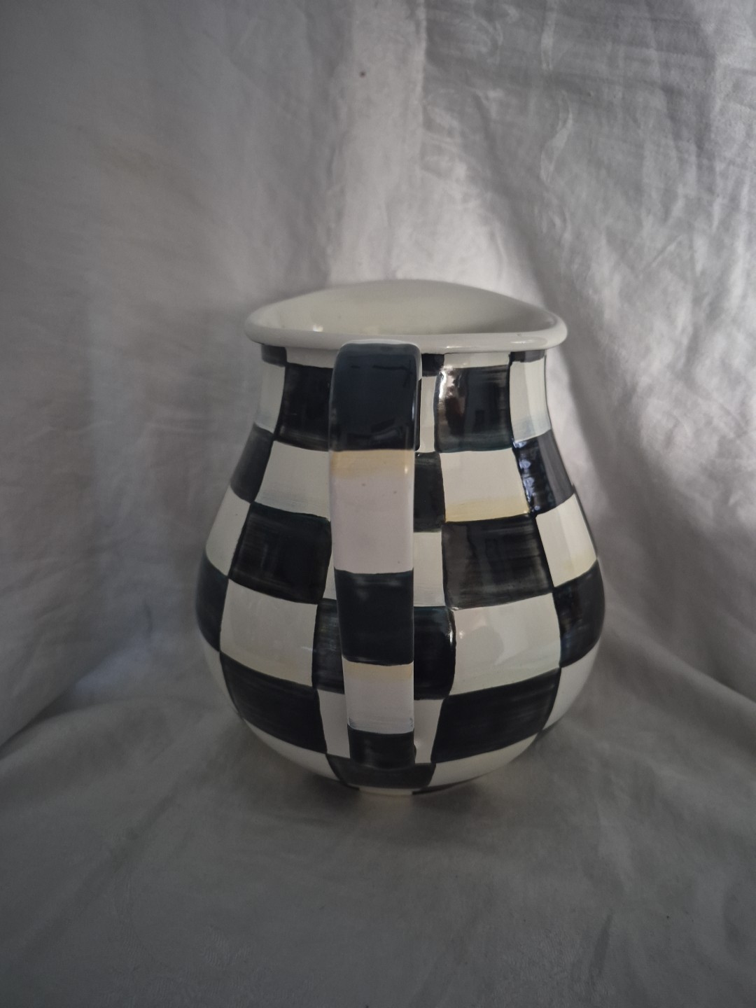 MACKENZIE CHILDS COURTLY CHECK BLACK & WHITE ENAMEL 96 oz WATER PITCHER JUG NWT