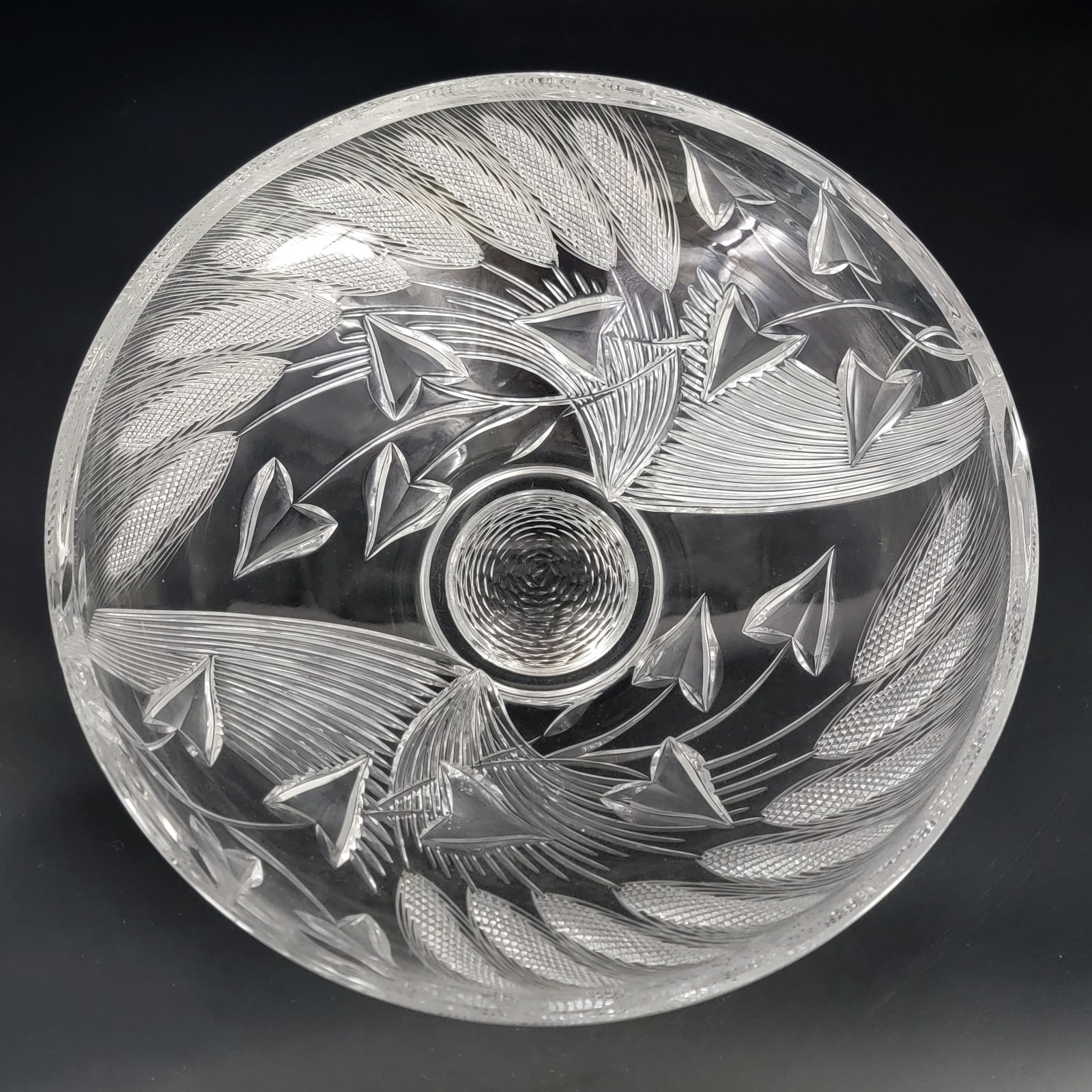 HTF Signed Josef Svarc 13.25″W Intaglio Cut Crystal Console Bowl Wheat Czech
