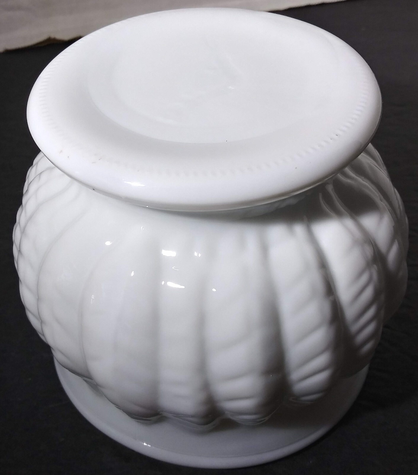 Vintage RANDALL White Milk Glass Flower Vase PLANTER Bowl FEATHER WHEAT Pattern