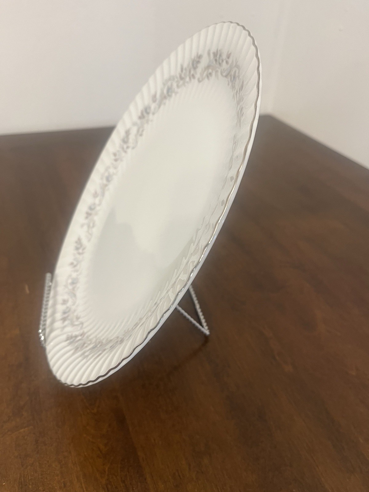 MIKASA MONTECARLI 470 FINE CHINA 12.25” ROUND PLATTER Discontinued 1994-1997
