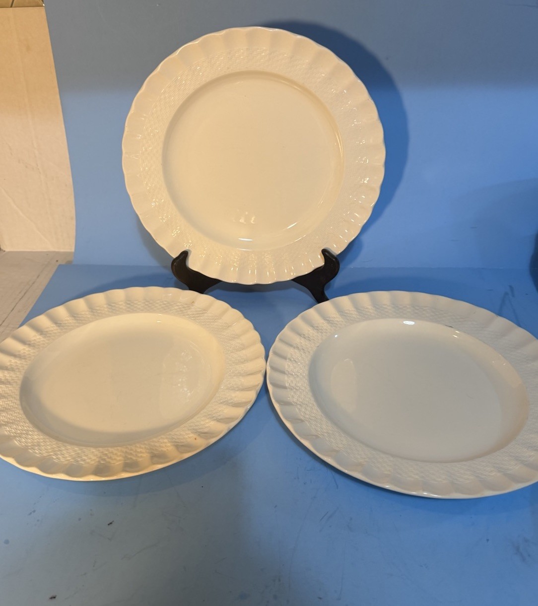 Lot 6 Spode 10.25” Dinner Plate Chelsea Wicker Scalloped England READ Cottage