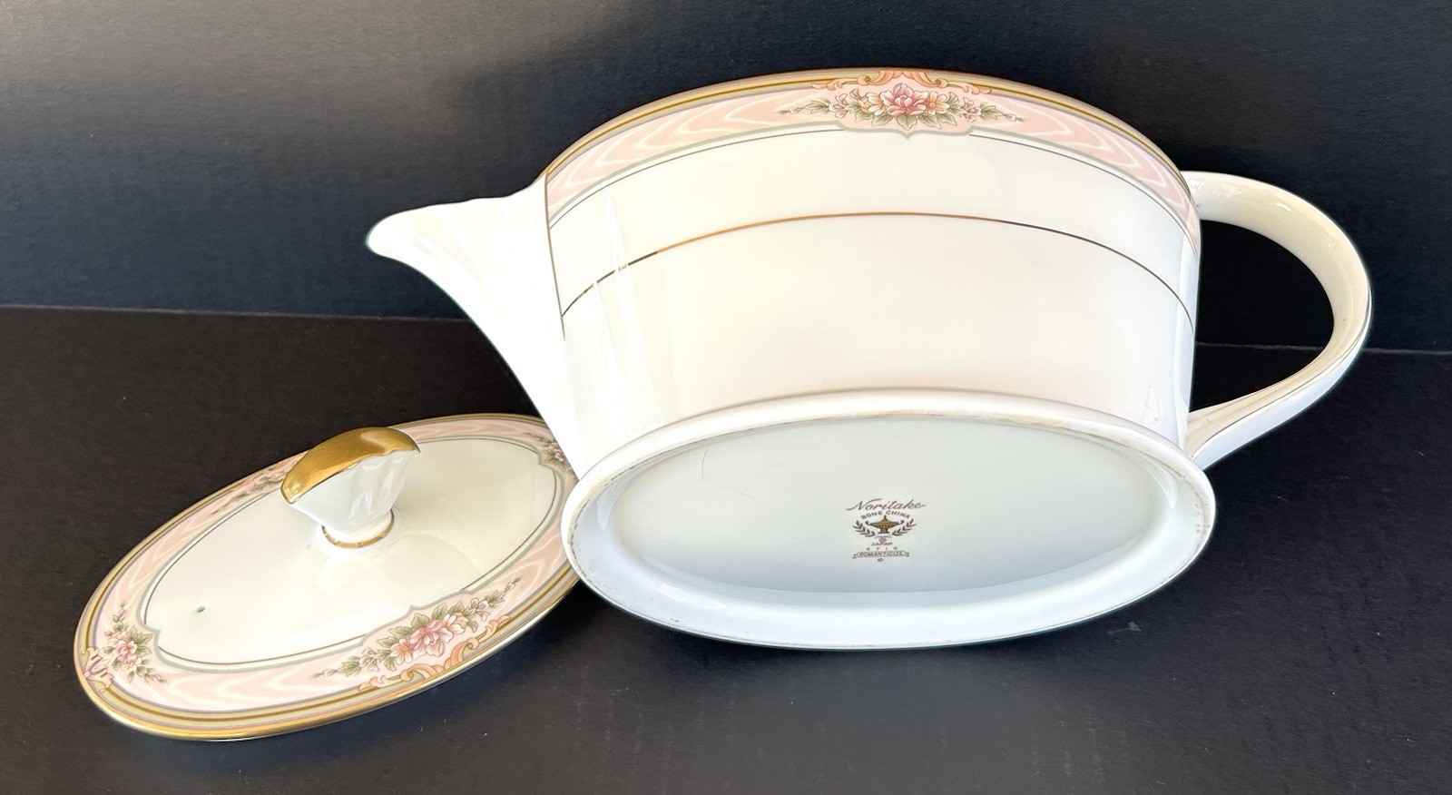 Noritake Bone China Romanticize Teapot Pot Pink Floral Band