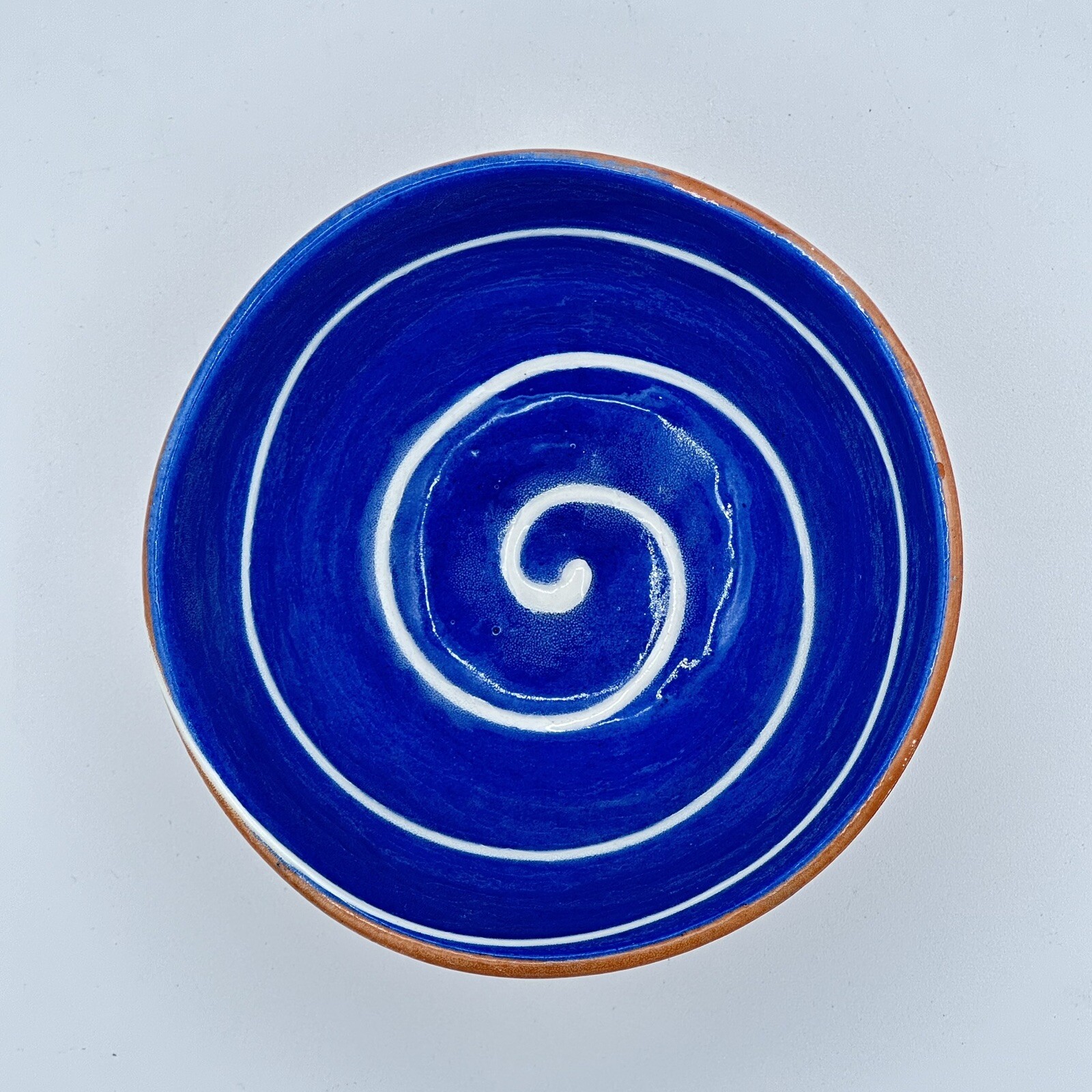 Blue And White Spiral Pottery Bowl 4.25 Inch Diameter Trinkets Jewelry