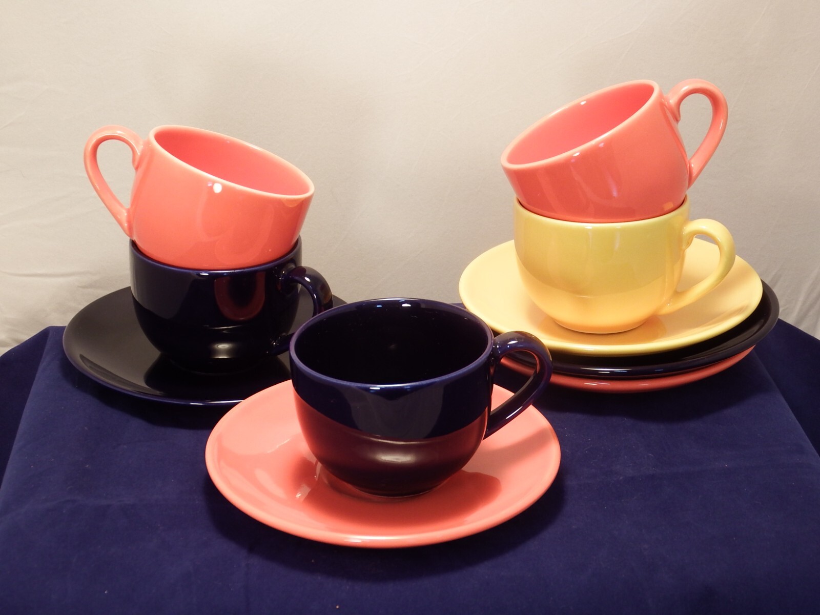 VISTA ALEGRE KERATABLE COBALT BLUE YELLOW ORANGE (5) CUPS & SAUCERS EXCELLENT