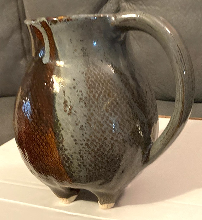 VTG Artisan Pottery Stoneware Pitcher-Signed-6.25″H-Grey & Brown Drip Glaze-EUC