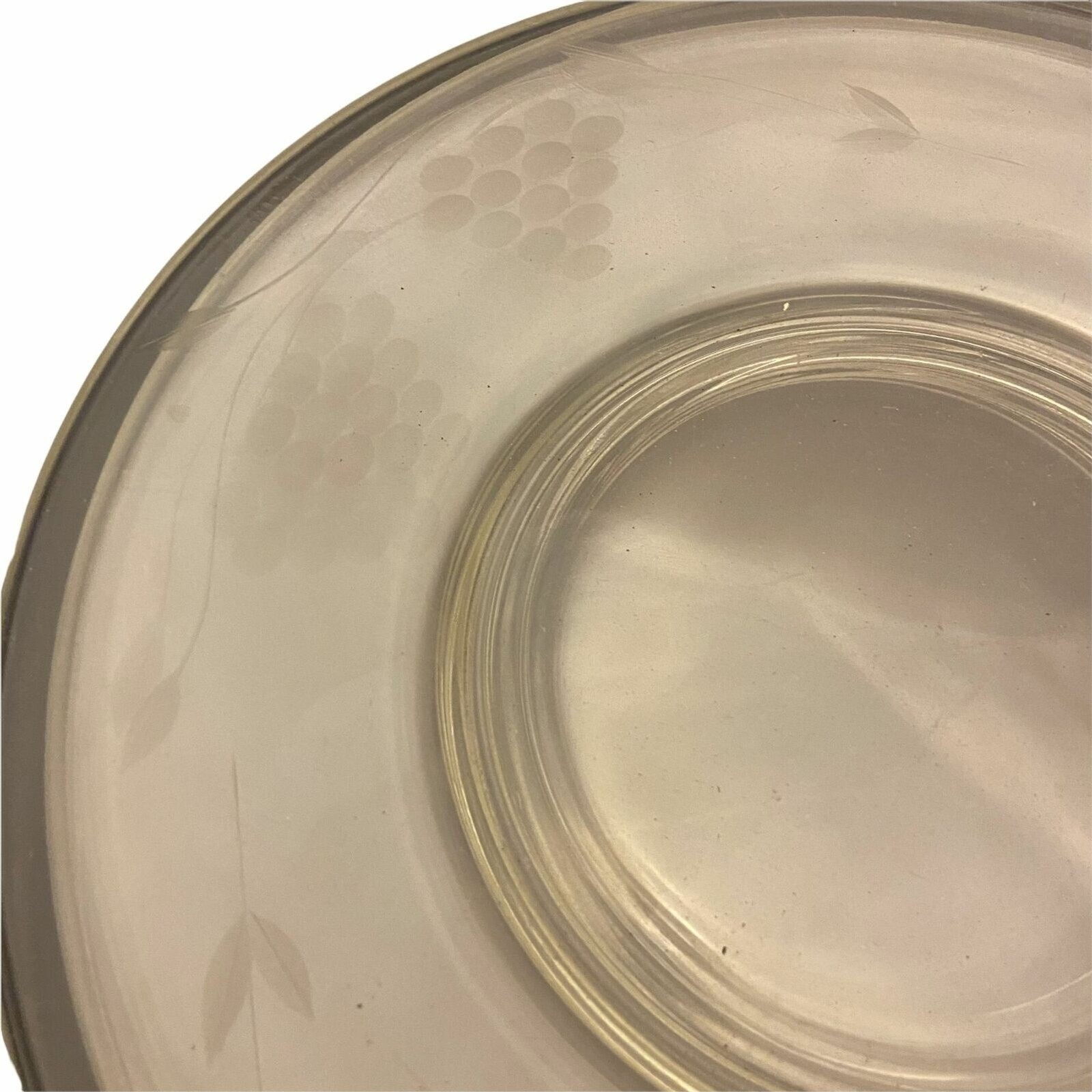#4117 Etched clear glass Vtg salad plates grapevine pattern