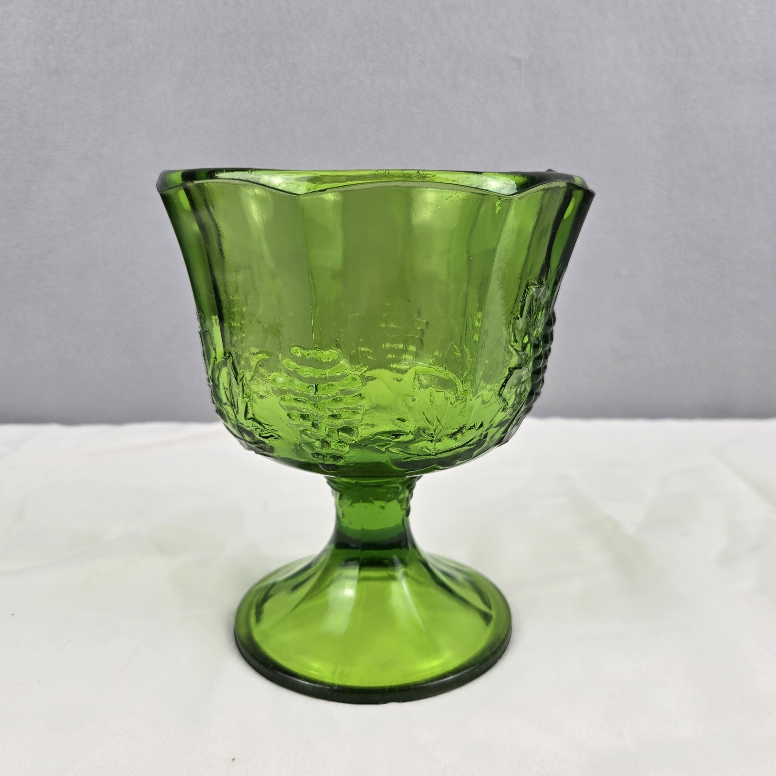 Vintage Indiana Glass Harvest Grape Forest Green Footed Comport Dessert Bowl