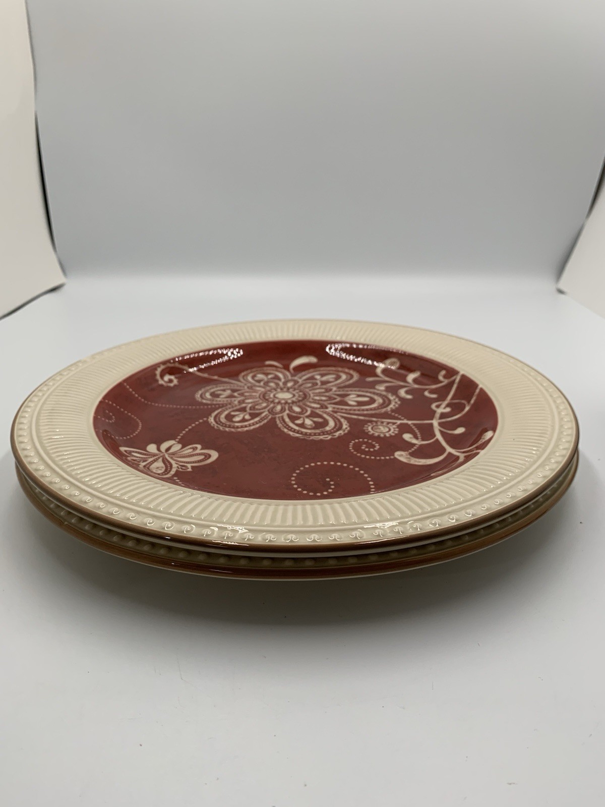 Pier 1 Maribeth Set of 2 Red Floral Cream Rim Dinner Ironstone Plates 11″