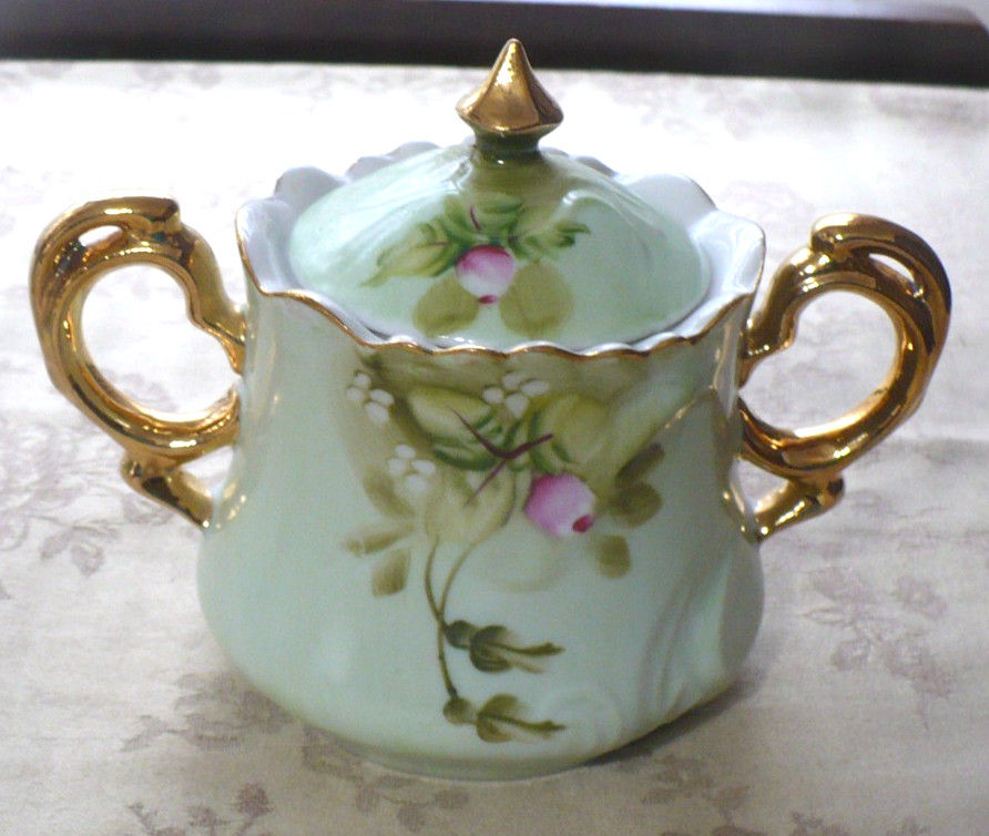 LEFTON CHINA GREEN HERITAGE ROSE ROUND TEAPOT CREAMER AND SUGAR BOWL 3 PC