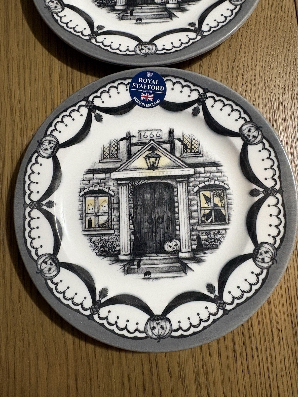 Royal Stafford Halloween Haunted House dinner plates, Set 0f 3